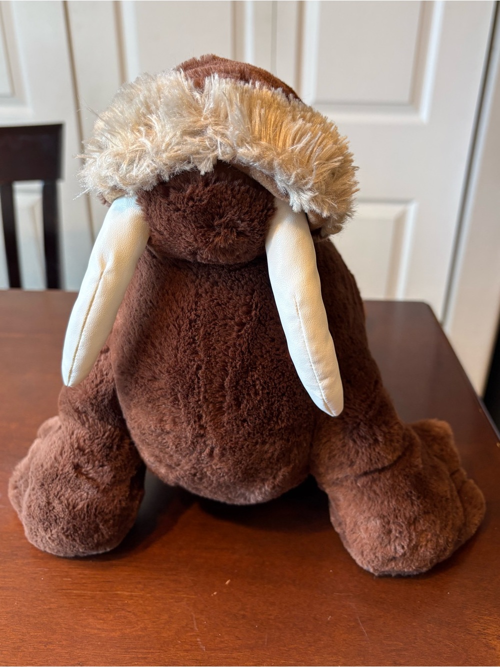 Sea World Plush Brown Walrus Stuffed Animal with Cream Tusks 2023 Clean and Soft